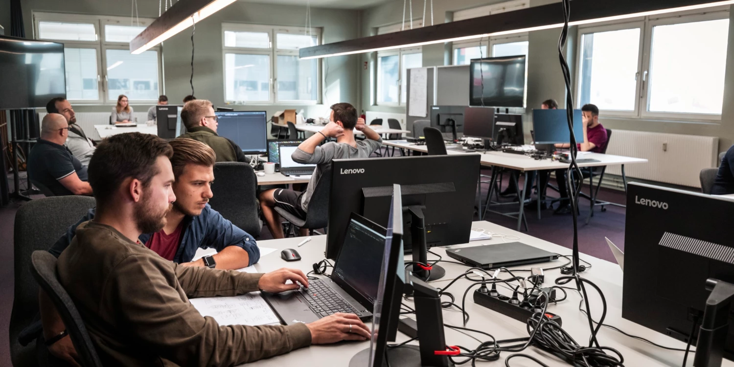 Titelbild_Vom Barkeeper zum Frontend-Entwickler Titelbild_Vom Barkeeper zum Frontend-Entwickler